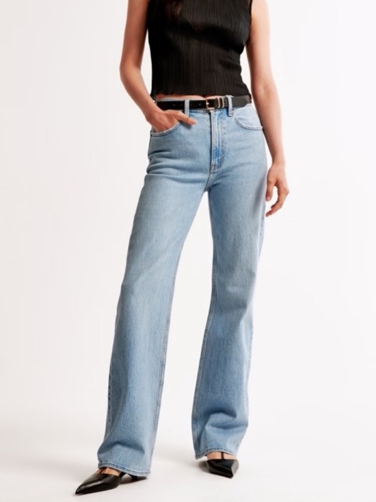 Abercrombie & Fitch Denim - Abercrombie & Fitch High Rise 90s Relaxed Jean